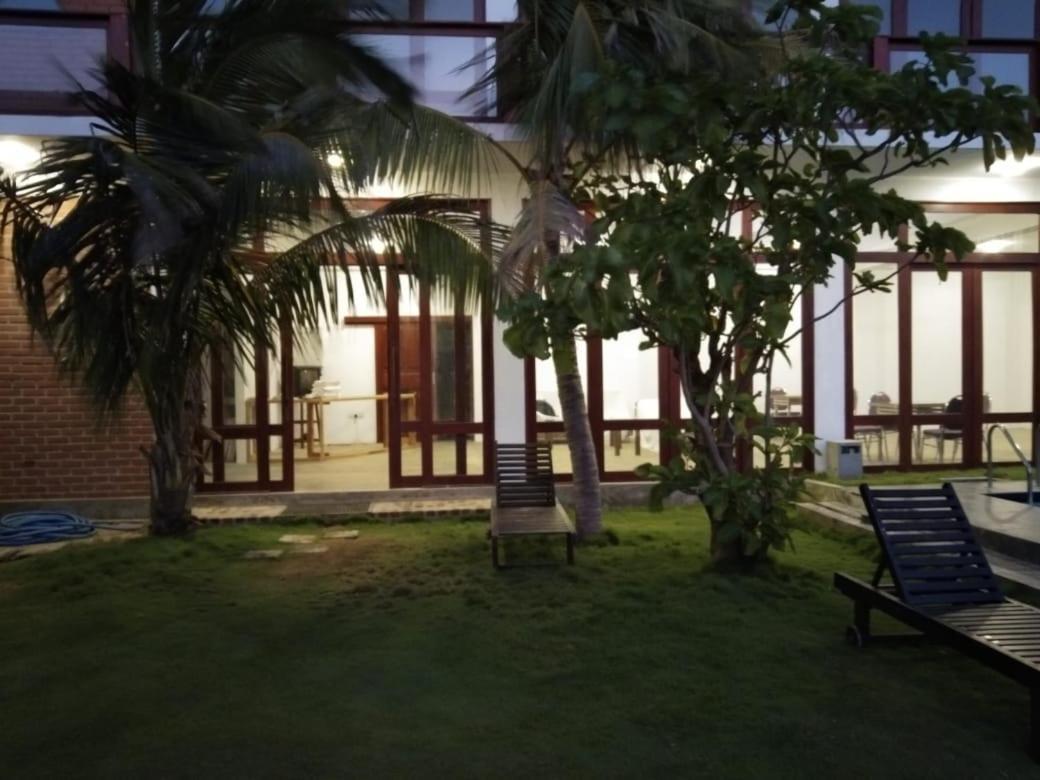 Hi Win Hotel Chilaw Luaran gambar